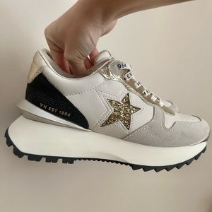 Vintage Havana Sneakers